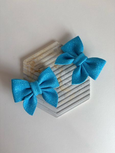 Заколки глітерні бантики-міні блакитні UA-0242 фото